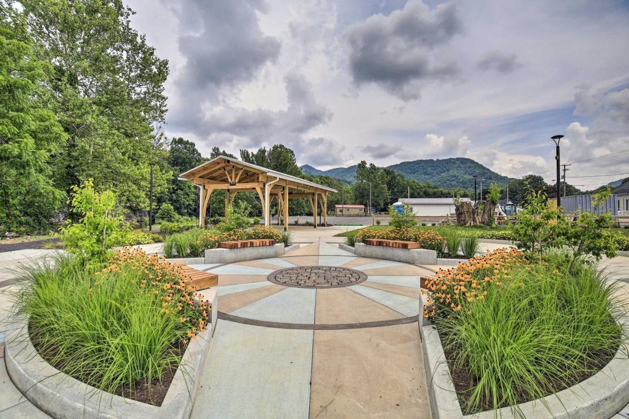 Central Damascus Home Walk To Creek And Parks! Luaran gambar